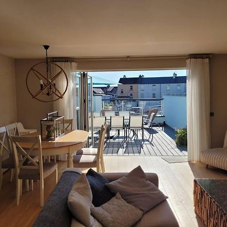 Central Modern Townhouse In Saundersfoot Villa Exterior photo